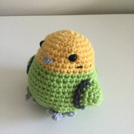 Sml Green Budgerigar - crocheted toy