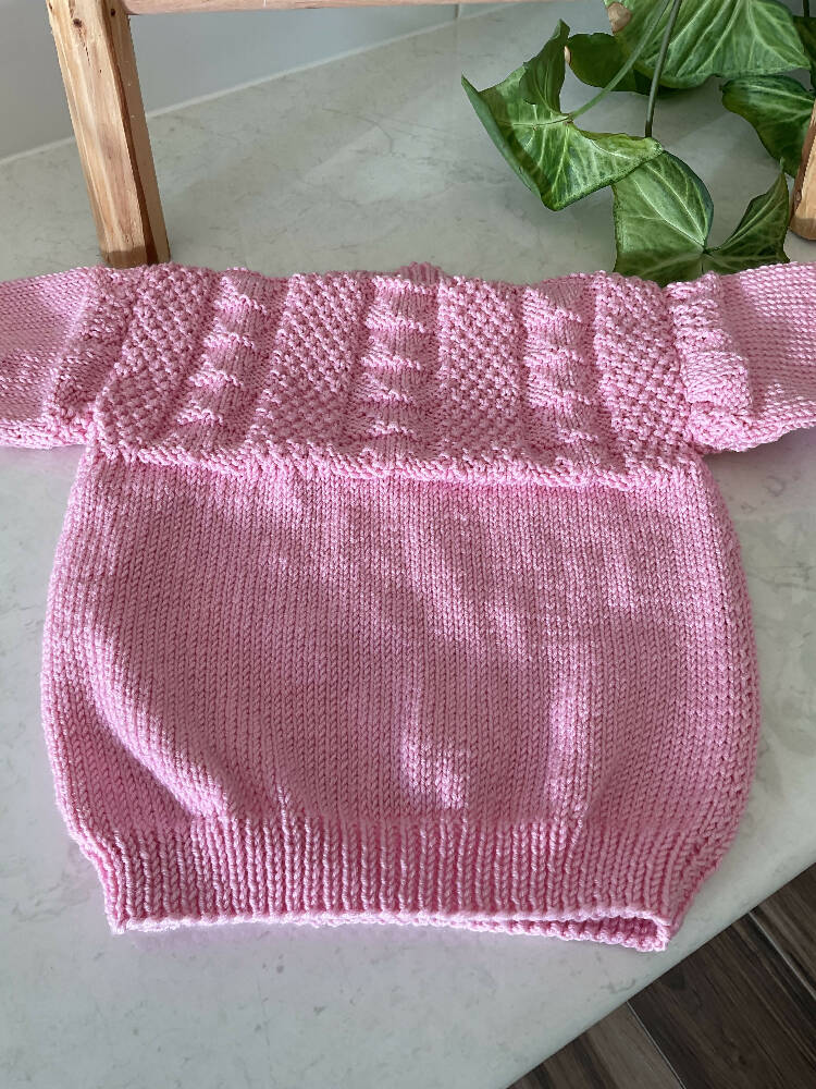 Jumper in Pink. Size 2