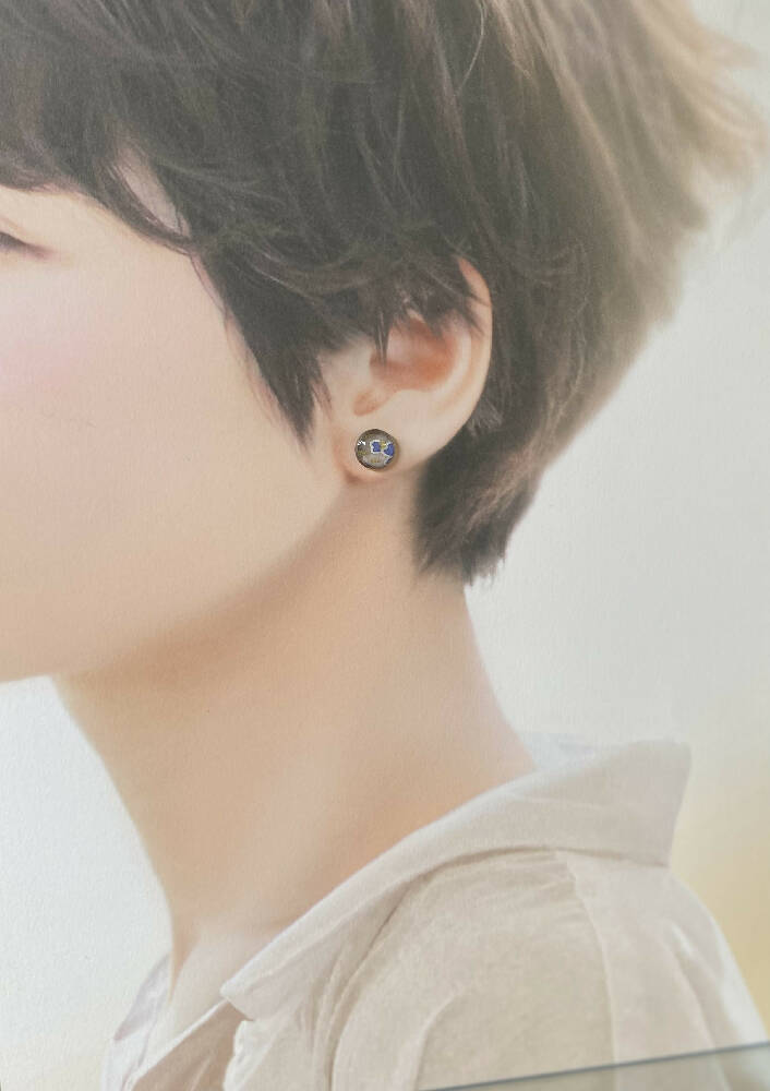 Resin stud earrings