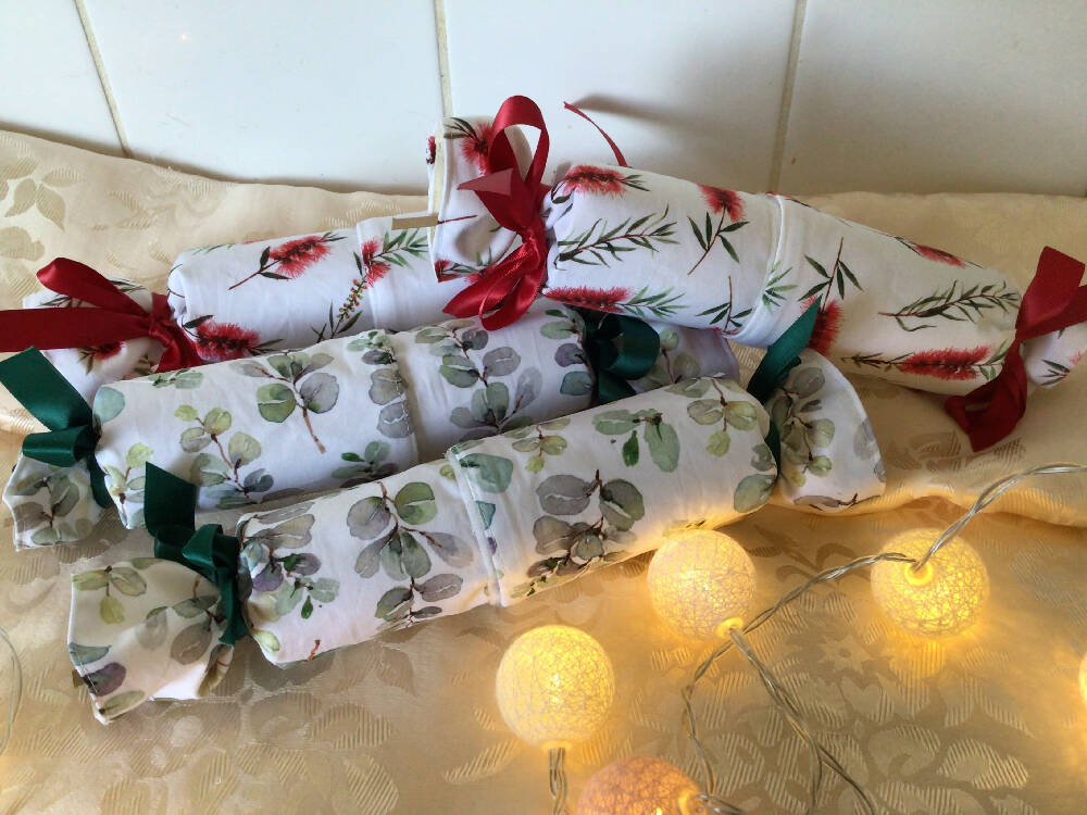 Christmas Crackers Bonbons bottlebrush/gum leaves reusable eco friendly
