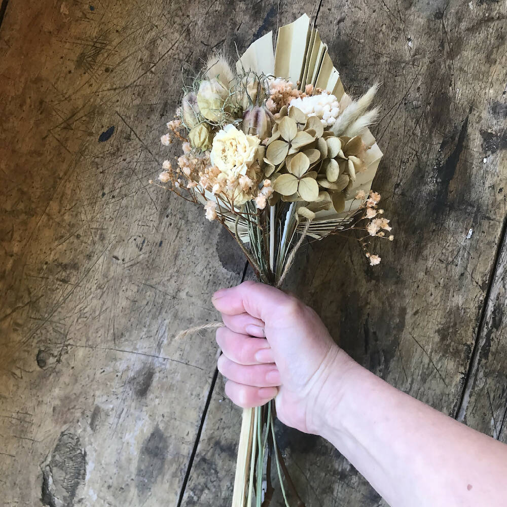 White and natural posy with palm 37cm
