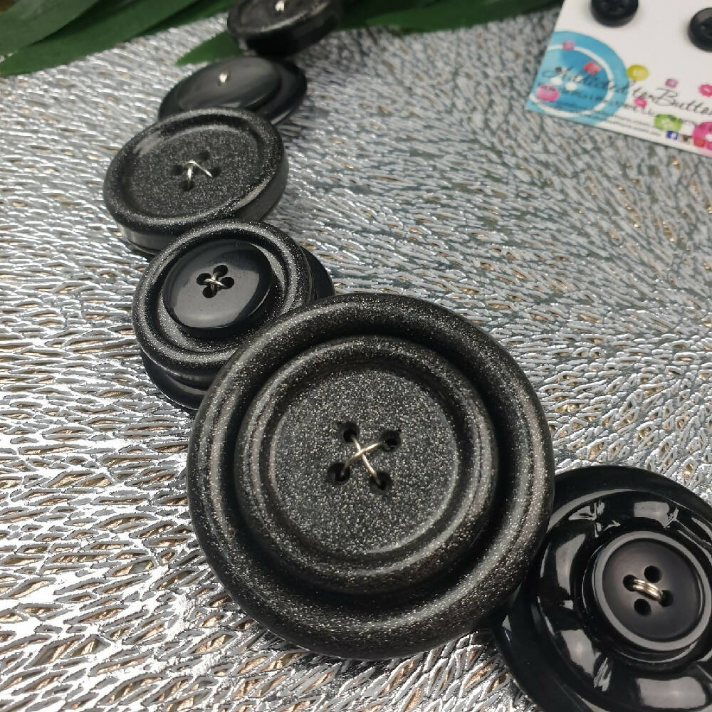 Button Necklace Sparkling Black Beauty Resin Buttons Necklace & Earrings