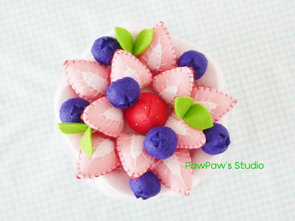 pavlova4 pawpaw'sstudio