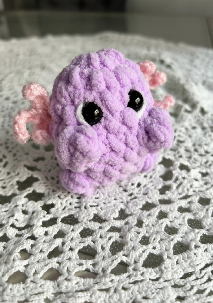 Chonky Axolotl plushie