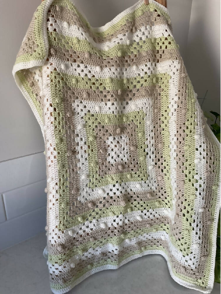 Crocheted Blanket in 3 soft colours