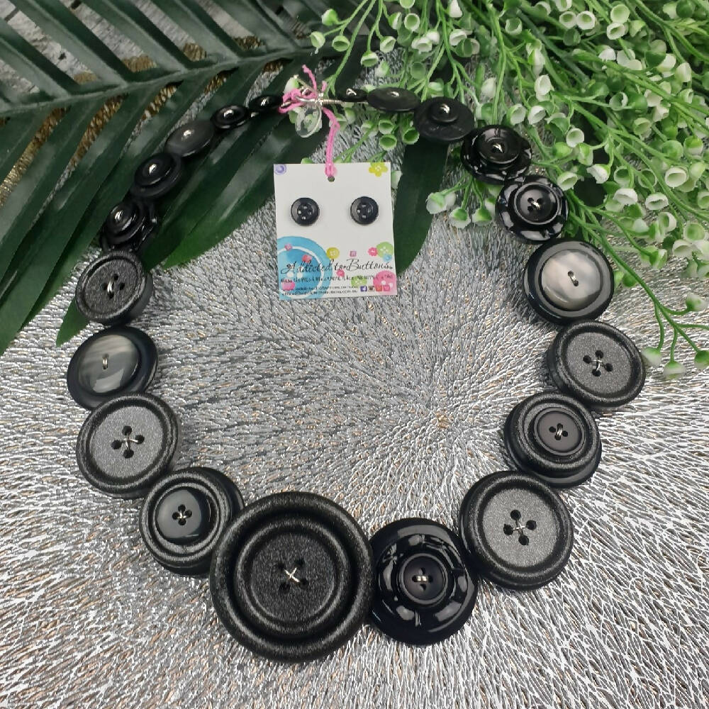 Button Necklace Sparkling Black Beauty Resin Buttons Necklace & Earrings