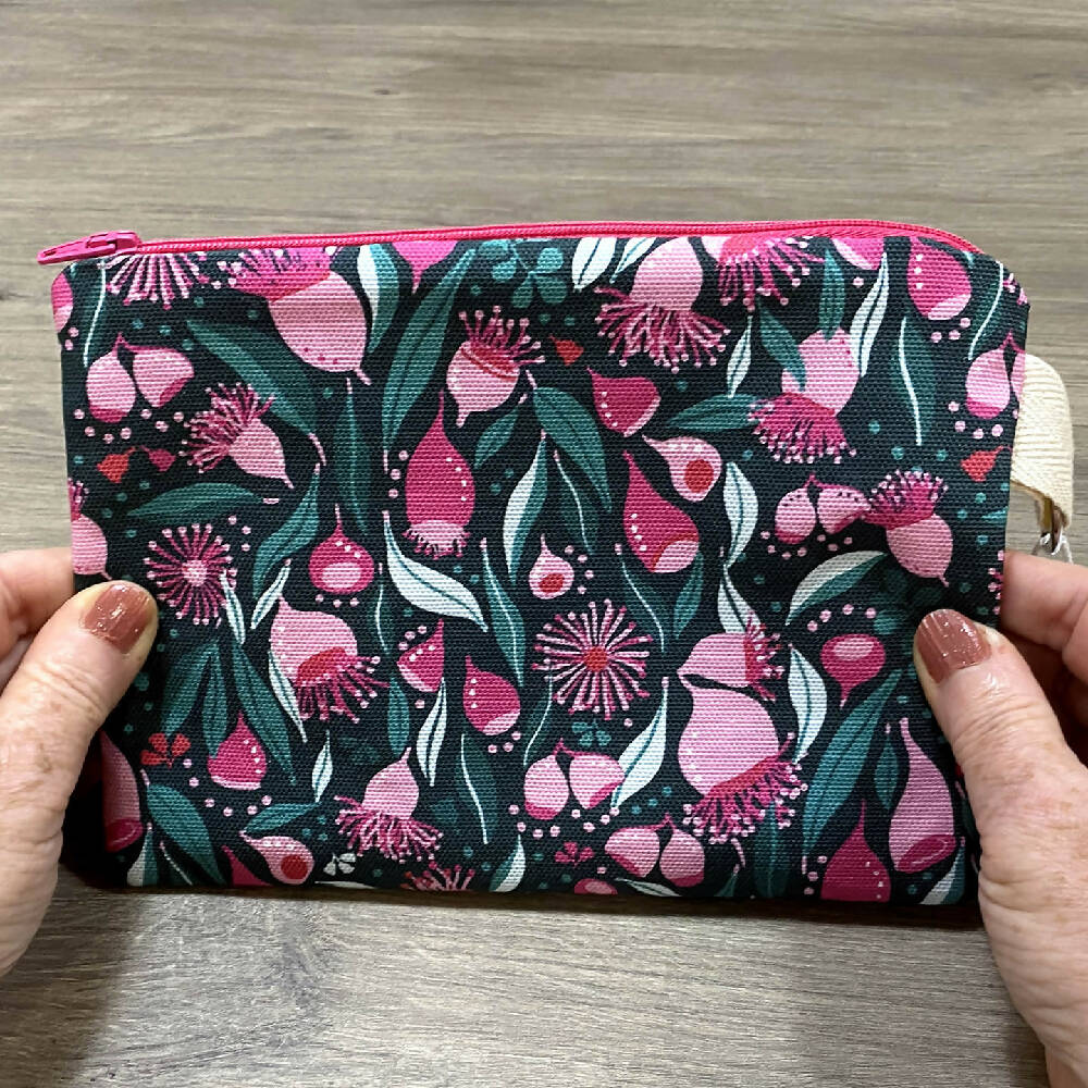 Zipper Purse - Australian Native Floral Eucalyptus Gum Nuts #39