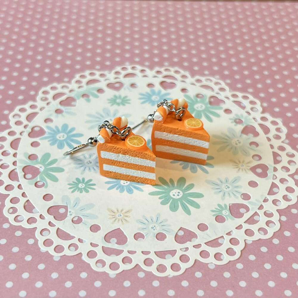 Cake dangles assorted colours (hypoallergenic stainless steel hooks)