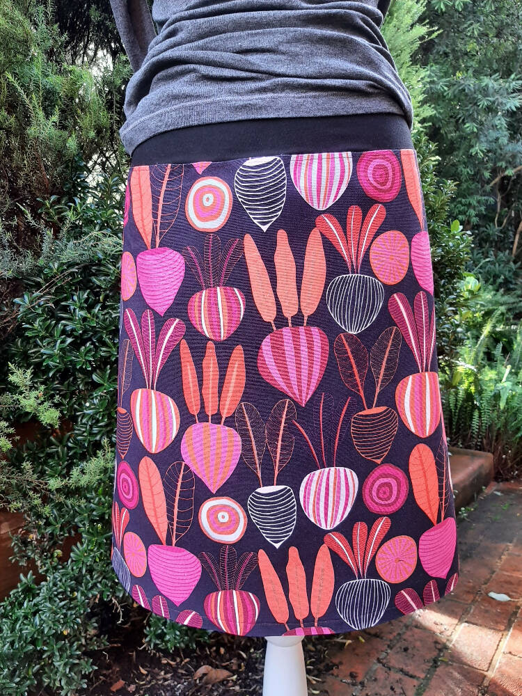 Delicious beetroot skirt