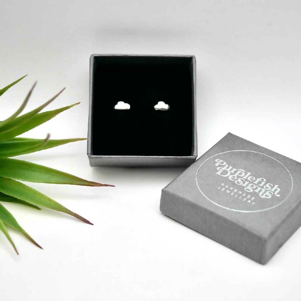 cloud studs pfd box plant sml