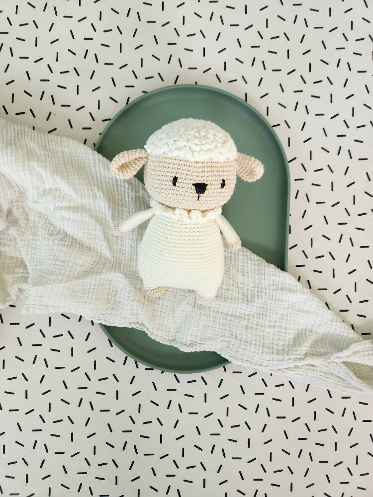 Sheep toy - crochet