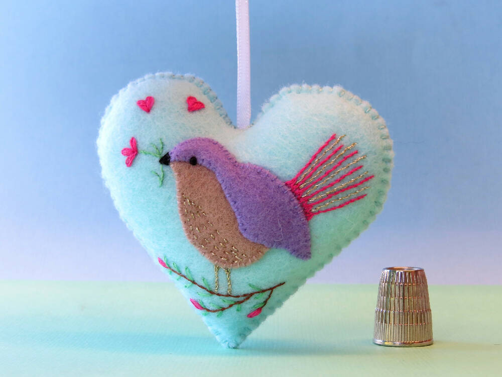 Heart_Lovebird-2