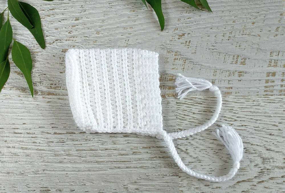 Baby Bonnet | Pixie | White | Vintage | Crochet | Newborn | Beanie | Hat