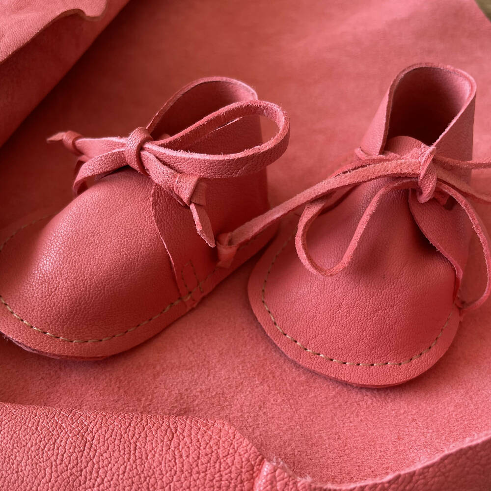 baby boot newborn coral leather XS