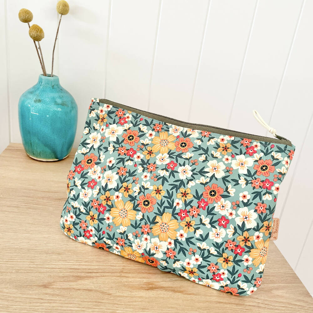 Large Zipper Pouch~ Botanical Garden
