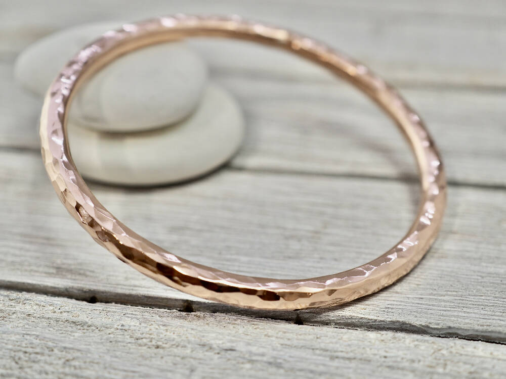 Heavy copper bangle with silver detail | Hammered copper stacking bangle | Pure copper bracelet | Gift for her | Handmade copper jewellery