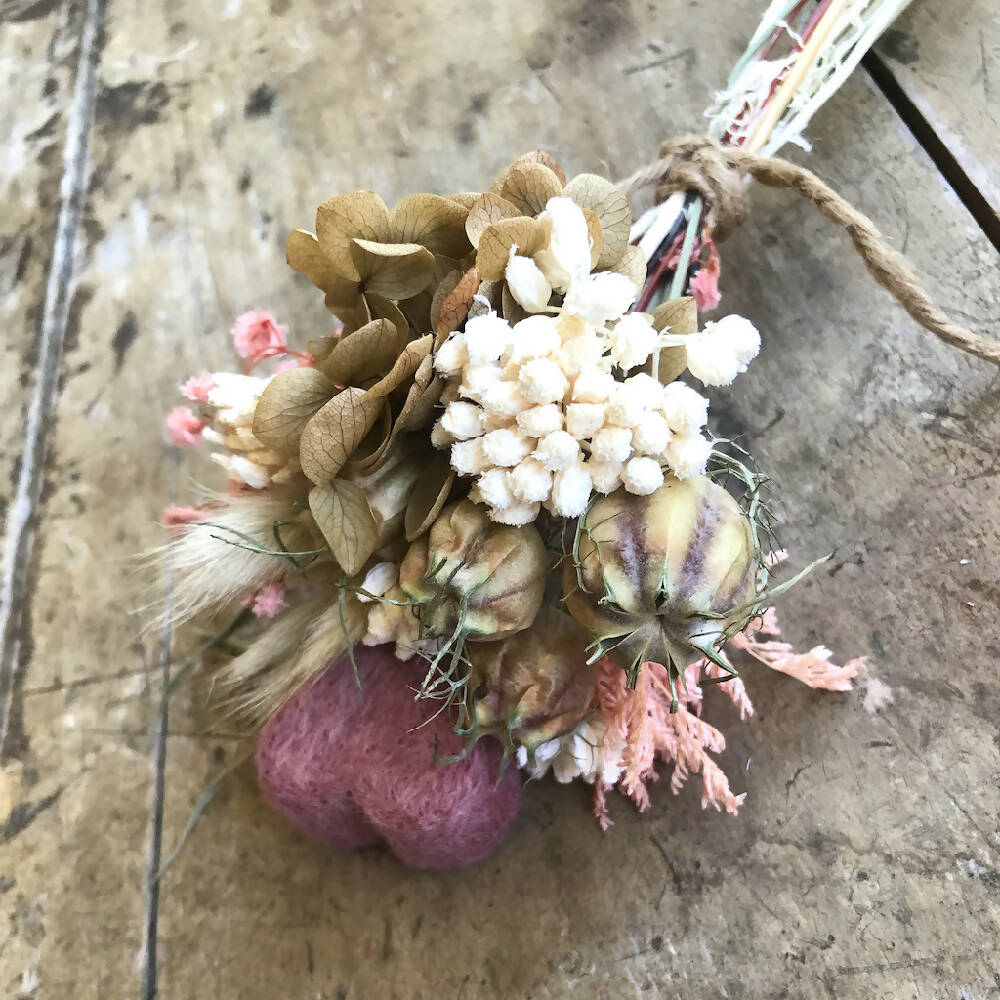 Natural and Pink posy with felted heart 26cm