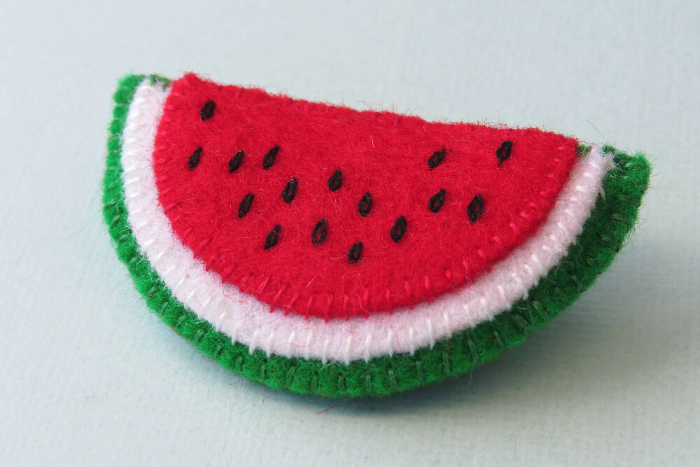 DIGITAL - Felt Sewing Pattern - Watermelon Brooch - PDF Download