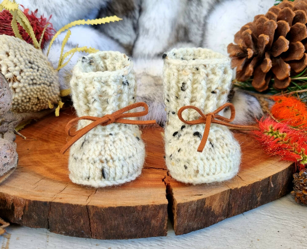 Baby Booties | Oatmeal | Newborn | Crochet | Knit | Shoes | Socks