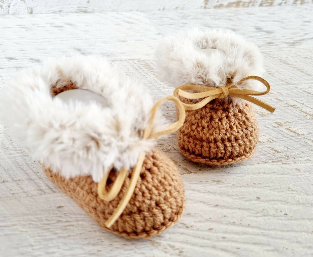 Baby Booties | Fluffy | Caramel | Newborn | Crochet | Knit | Shoes | Socks
