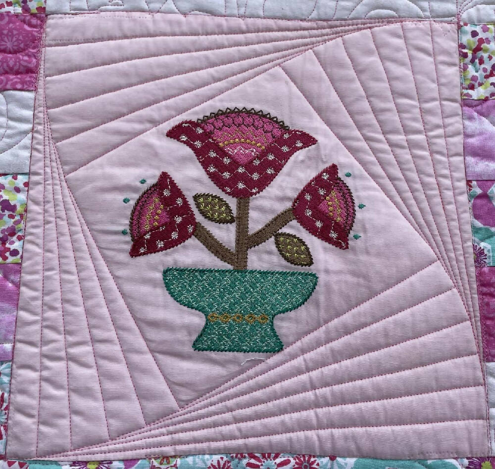Girls Bloom embroidered single quilt