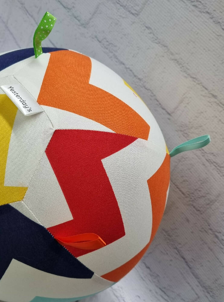 Balloon Ball: Chevron Large bold: Taggie: solid print