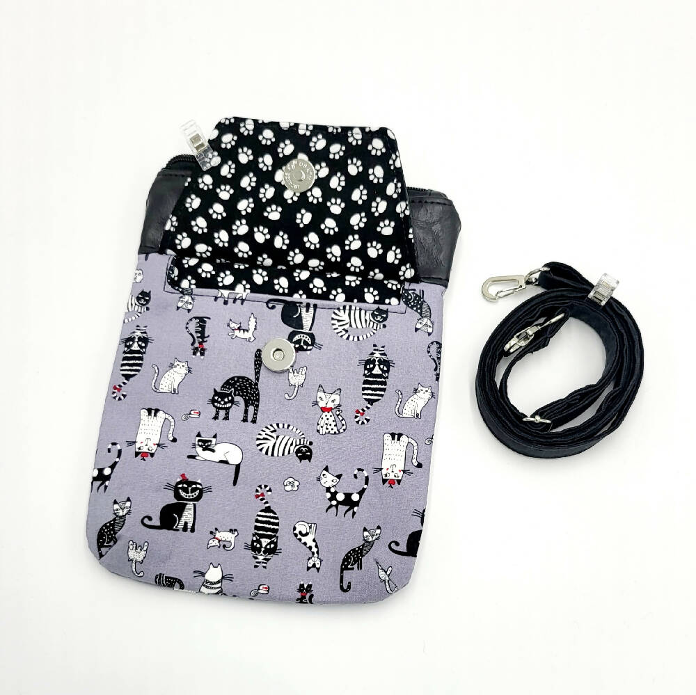 The Cutie Crossbody Bag