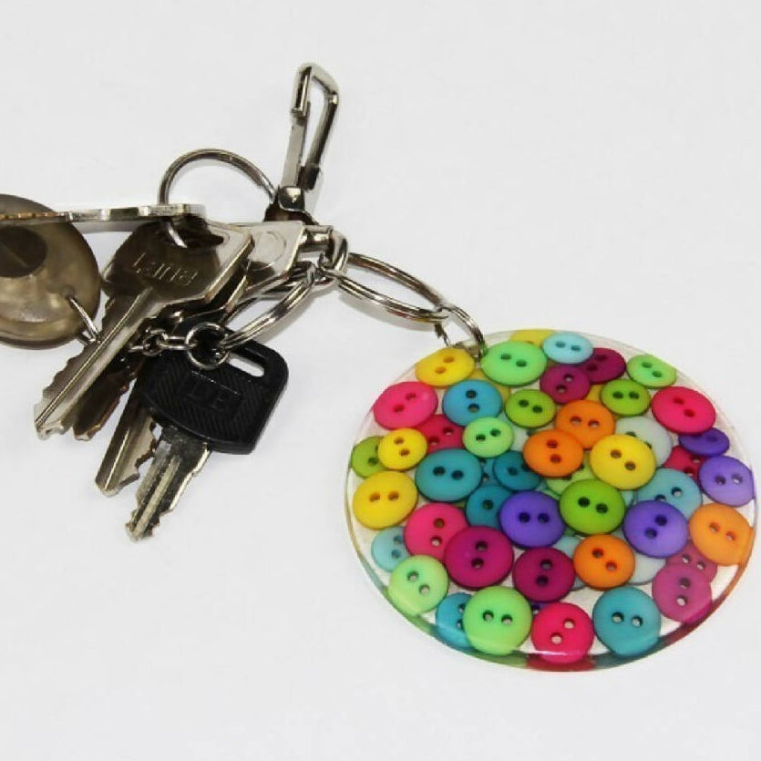 Keyring - Cream White Buttons - Round - Resin - 6cm