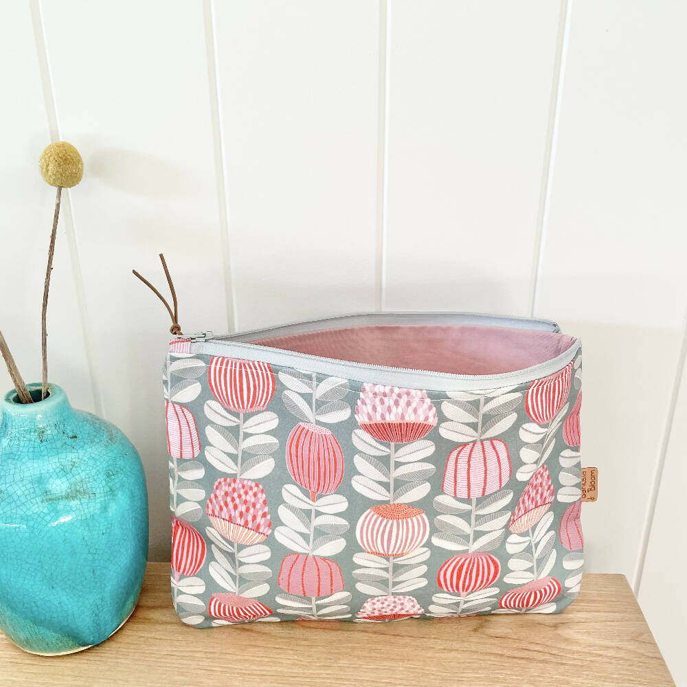 Large Zipper Pouch~ Proteas Grey and Pink