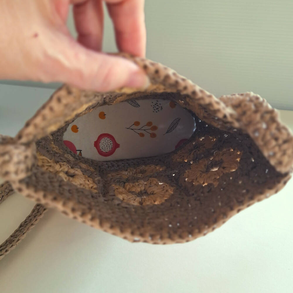 Boho Chic Raffia Crossbody Granny Square Bag - Latte and Cream