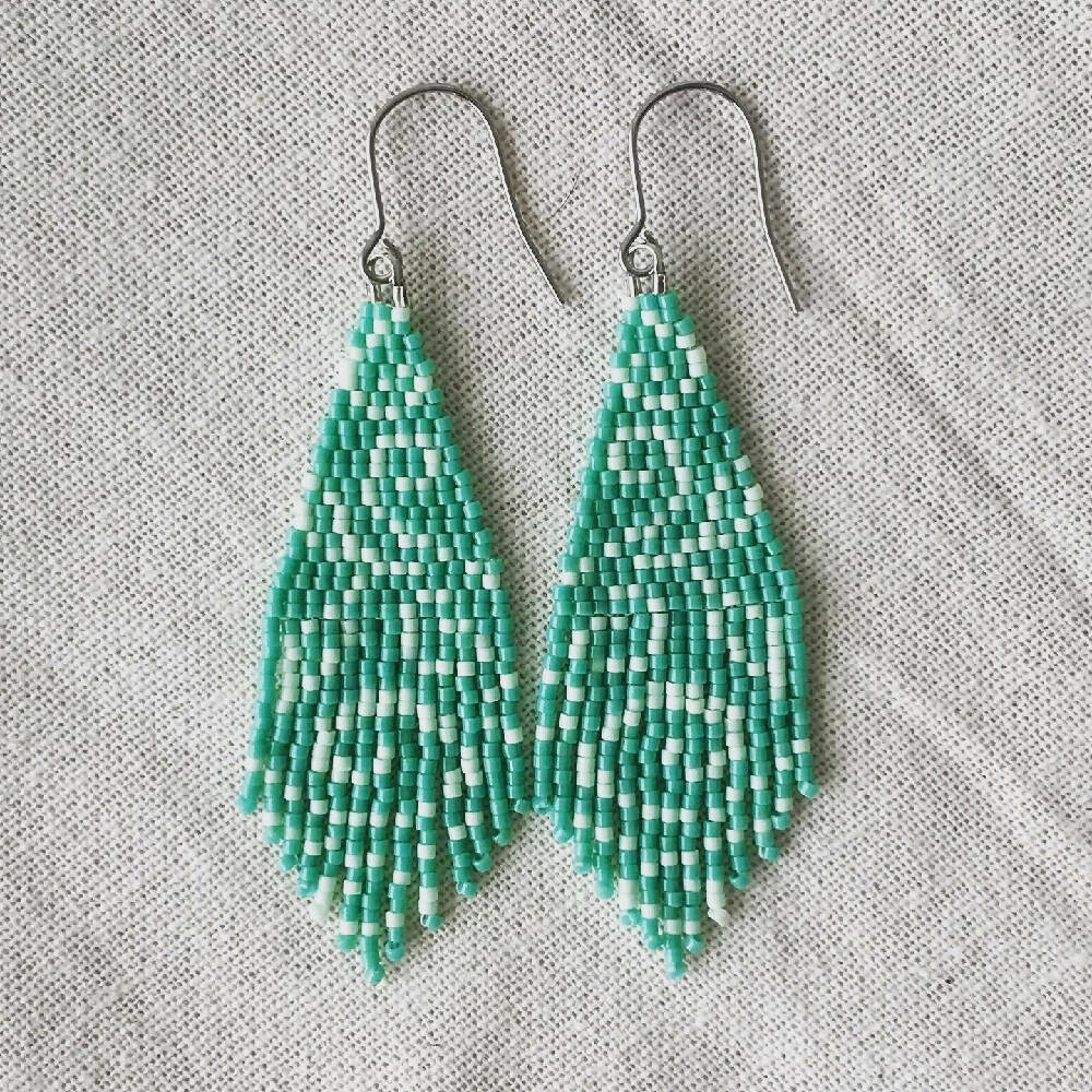 Beaded fringe earrings - Teal swirls