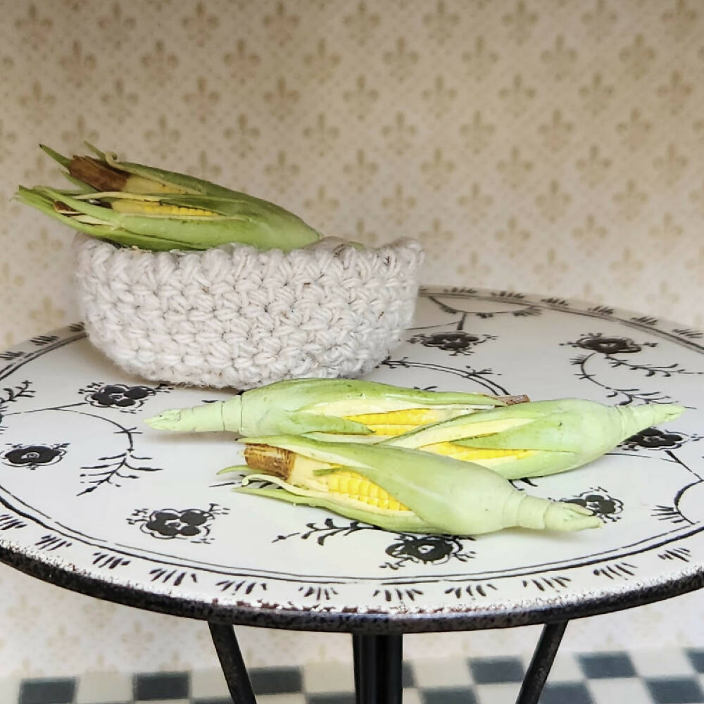 Dollhouse Miniature Corn Cob
