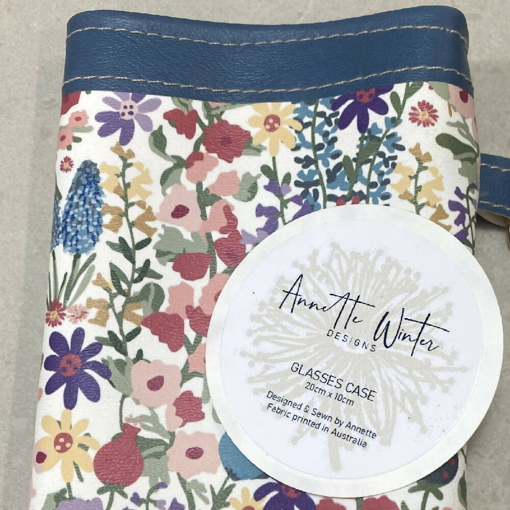 Soft-glasses-case-faux-leather-cottage-flowers-F