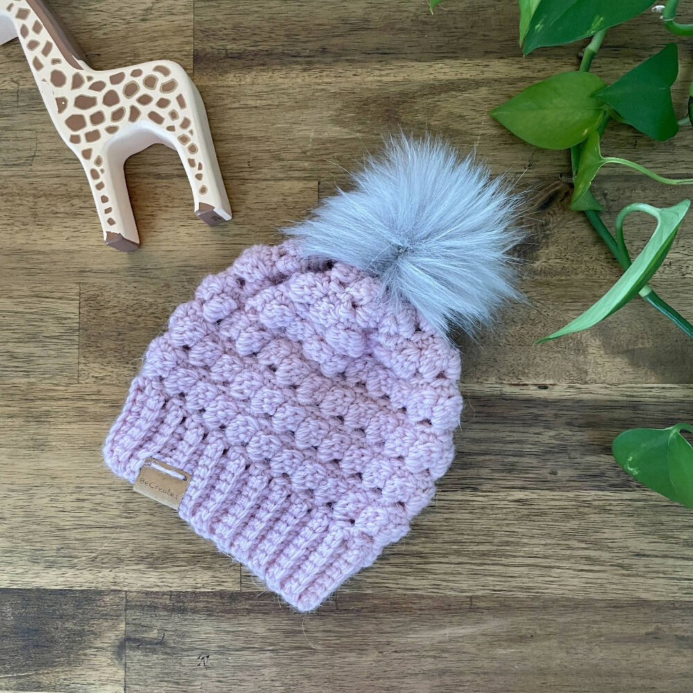 Handmade-baby-beanie-with-faux-fur-pom_Pink