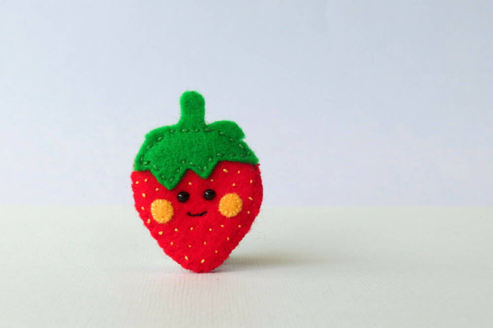 Strawberry Brooch - Wool Felt Embroidered Pin