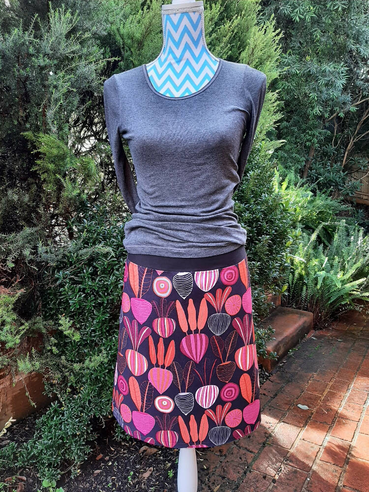Delicious beetroot skirt