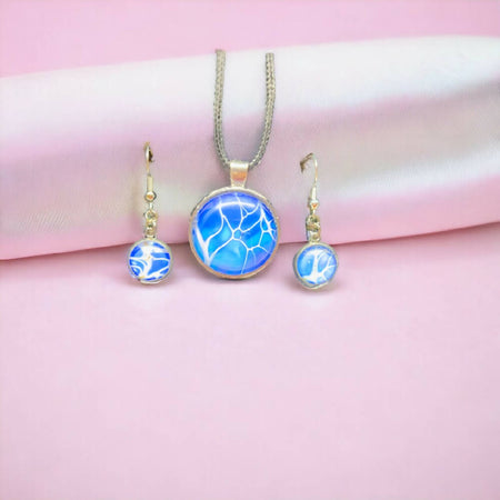 Pendant and Earrings Blues and White