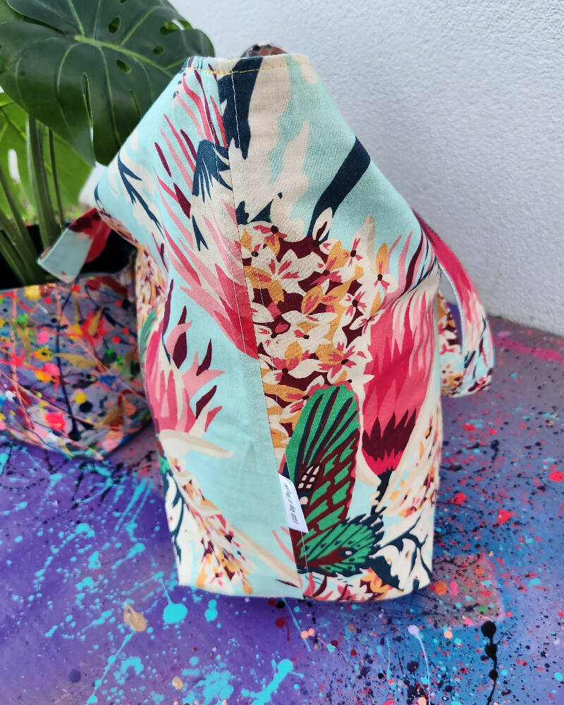 Dreamer Protea Mint Large Tote Bag