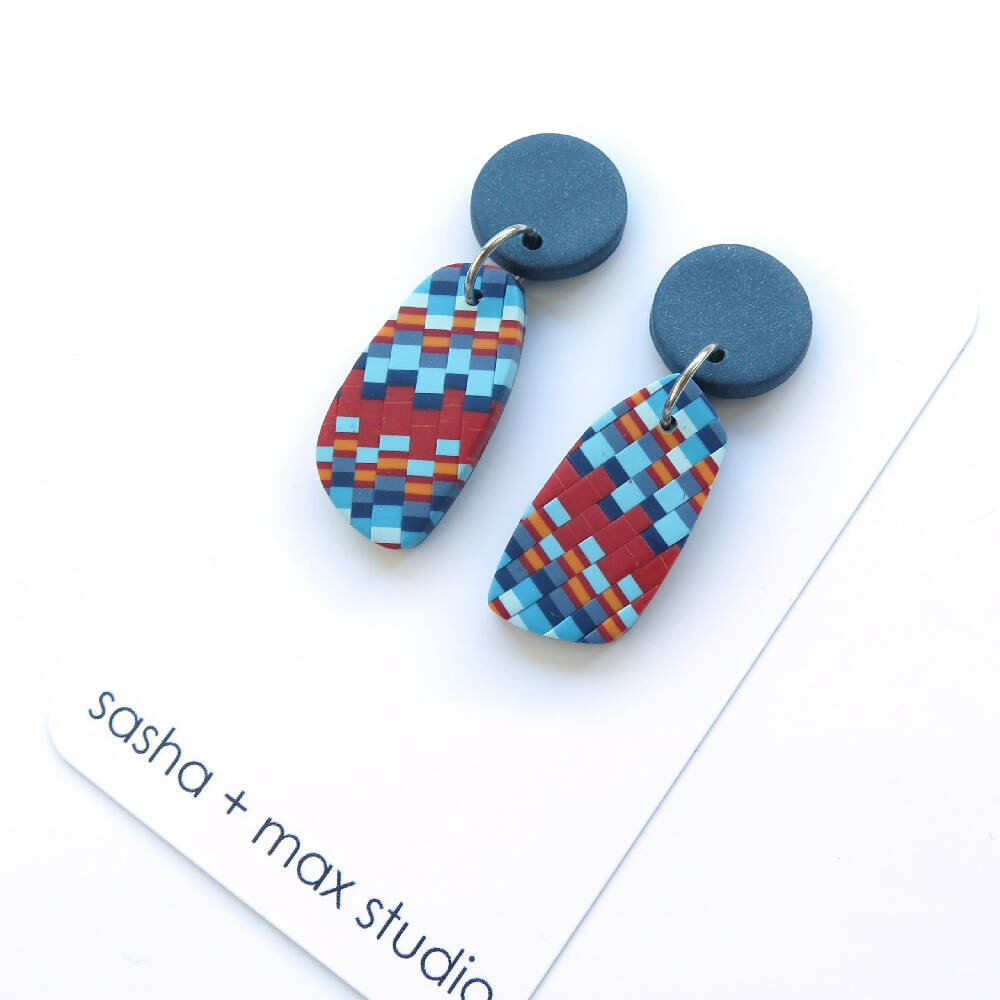 Bargello 1 quilt red blue white drop earrings