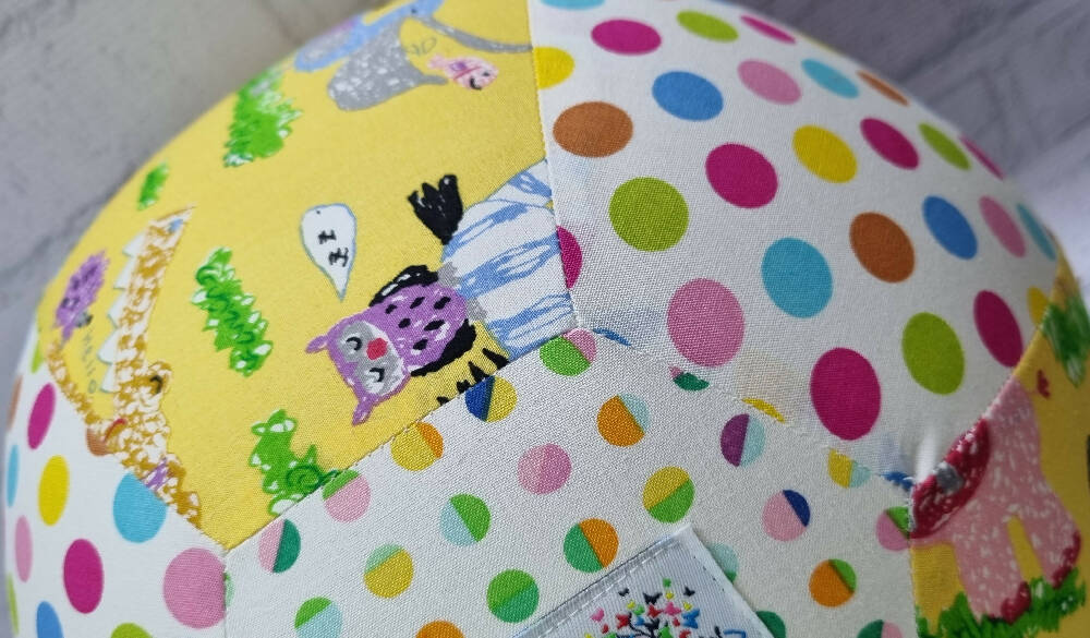 Balloon Ball: A Spotty Dotty day at the Zoo: Two tone