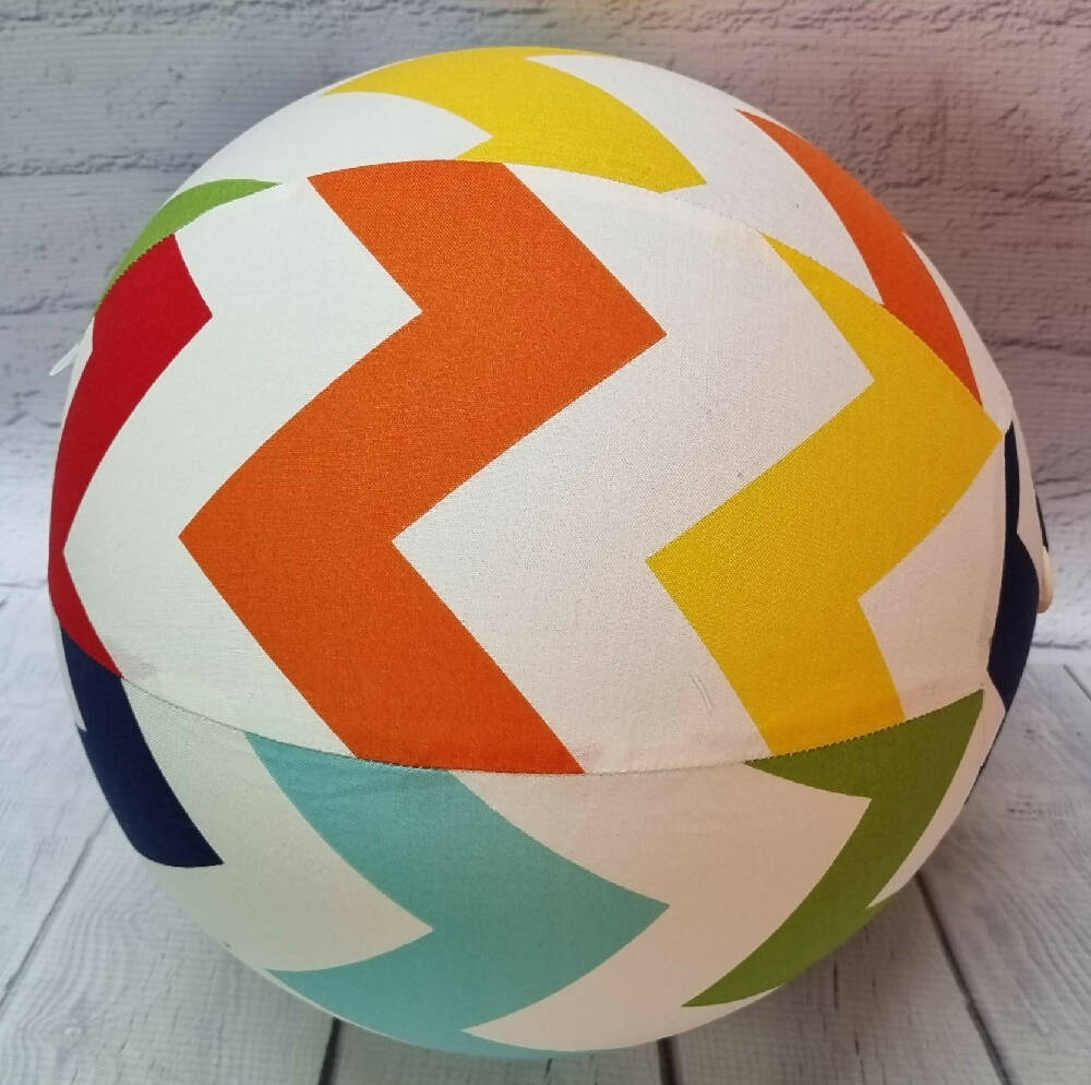 Balloon Ball: Large Chevron Bold print: solid print
