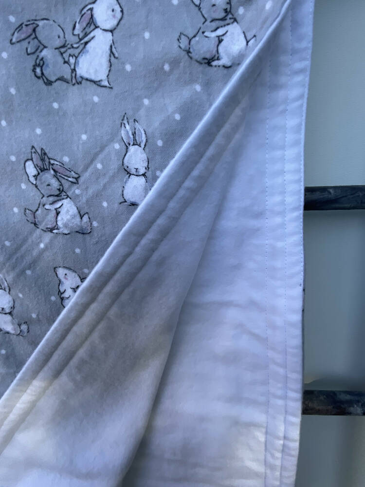 Baby Blanket / Flannelette Cotton / Friendship Bunnies