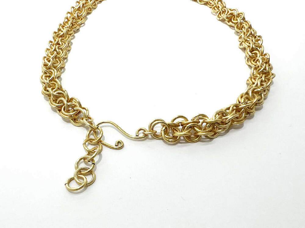 Handmade chain and banksia pod necklace, closure