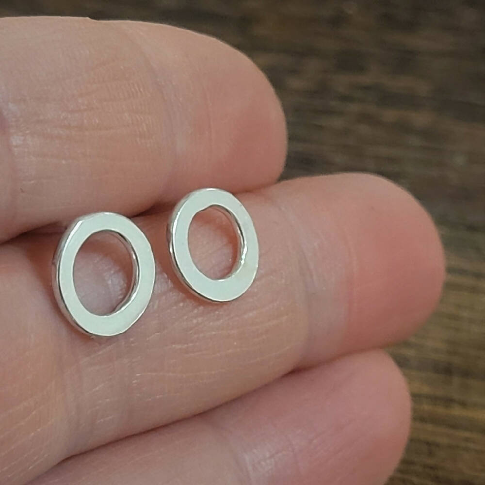 Silver Circle Studs 3