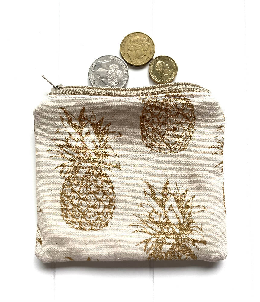 Gold pineapples purse