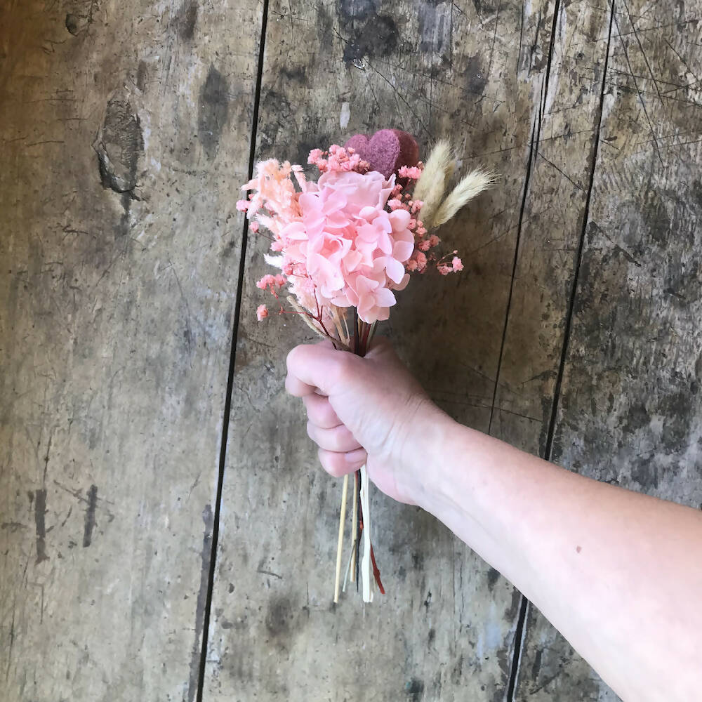 Pink posy with rose and felted heart 27cm