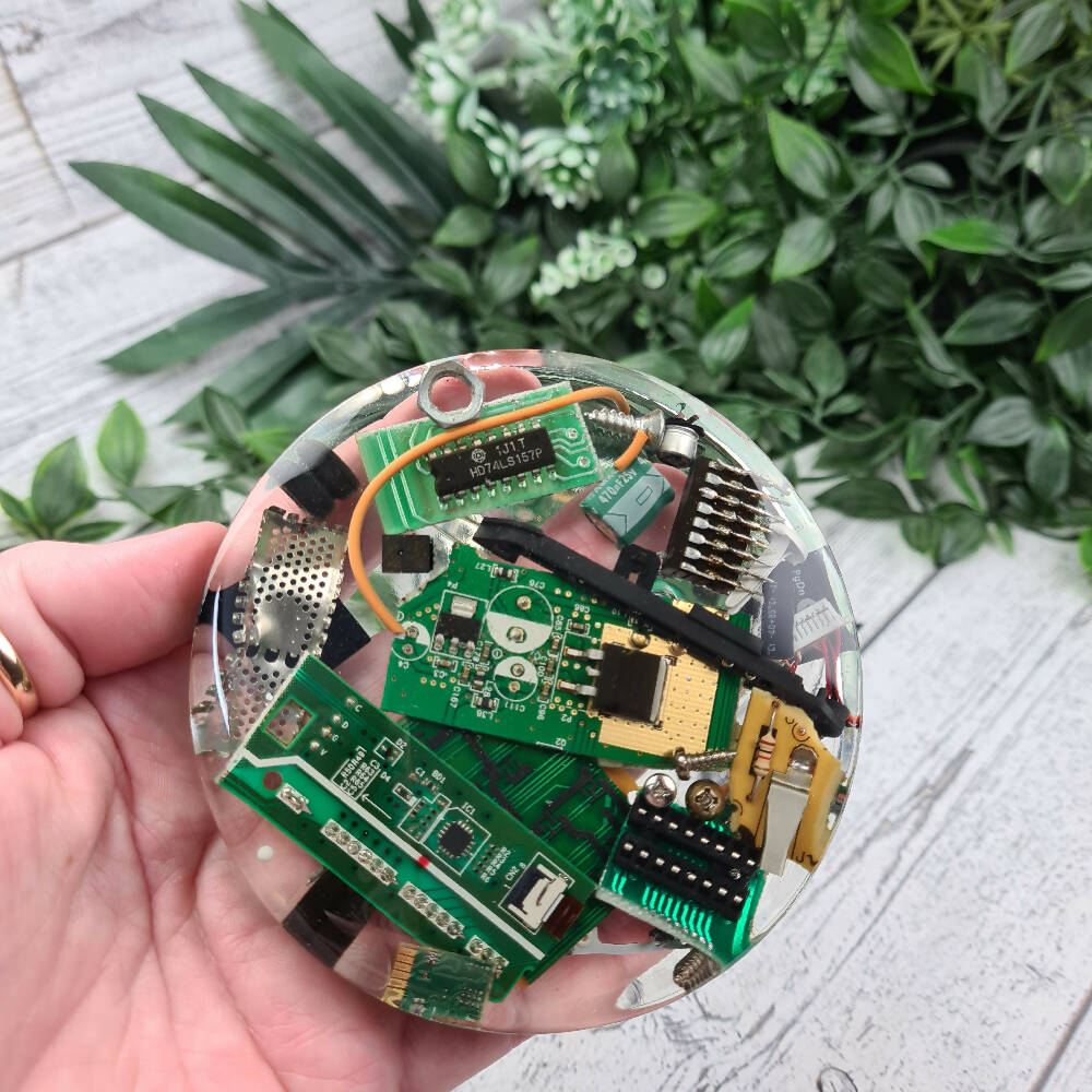 Coaster - Recycled Computer - Drink Mug Glass - Paperweight - SINGLE - Resin