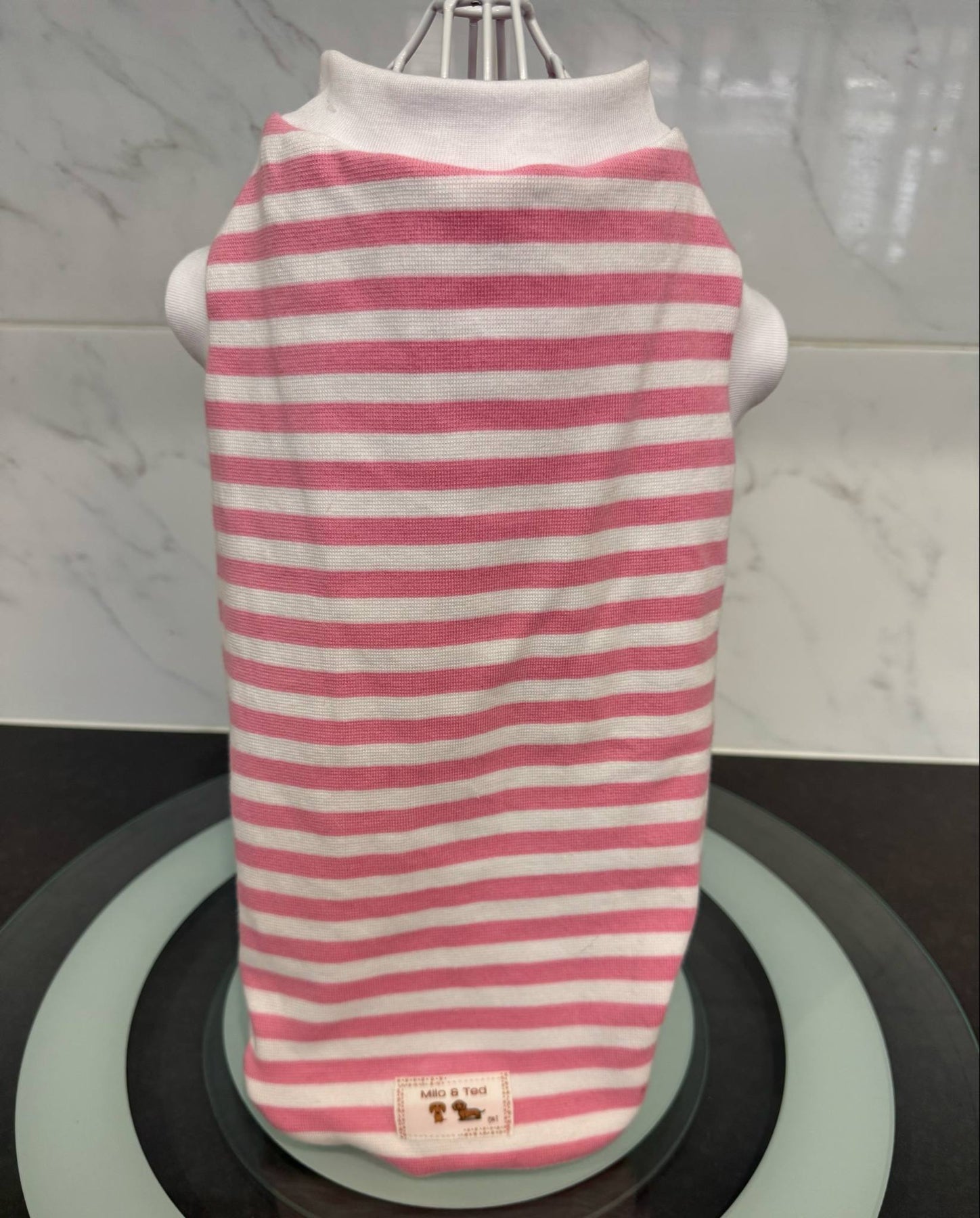 Pet tank top/t-shirt for standard dogs, dachshunds, micro dogs. Pet clothing/costume