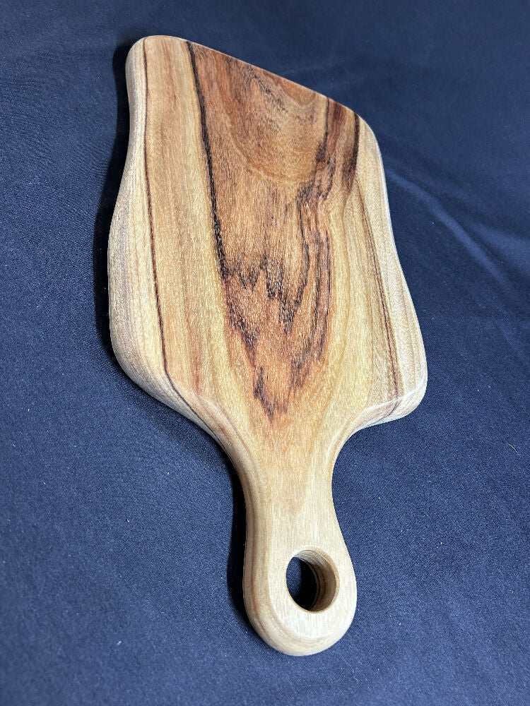 QLD Camphor Laurel serving board