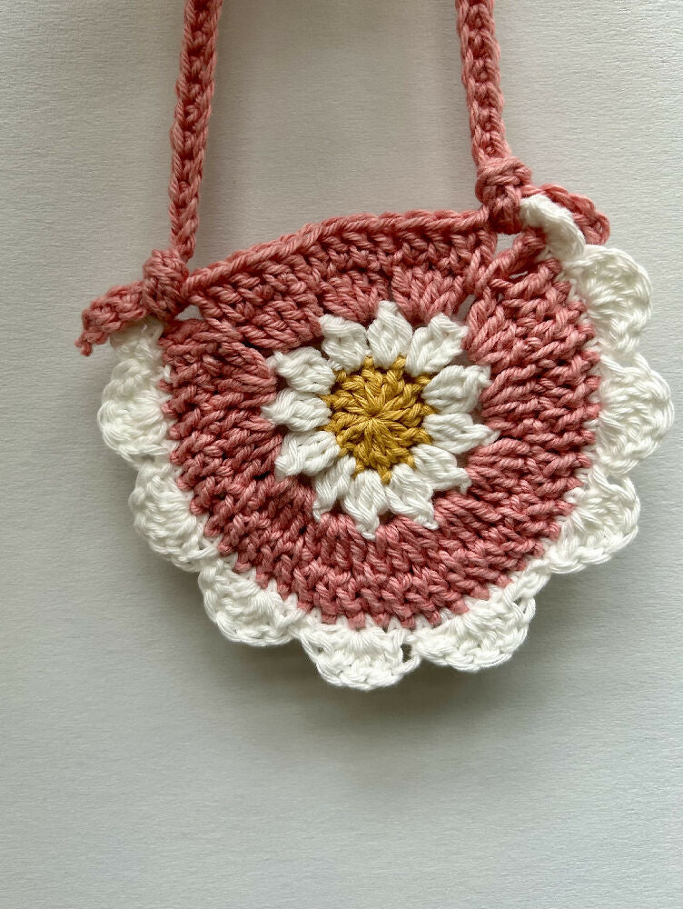 Crochet boho bag, toddler purse, children's handbag, crochet bag, flower girl gifft, dress up accessory handbag